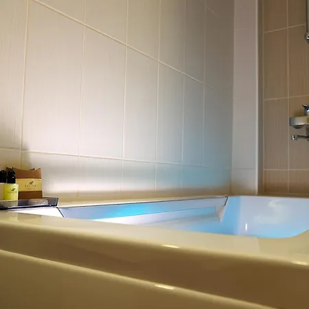 Rakendusliku Kolledzi 2*