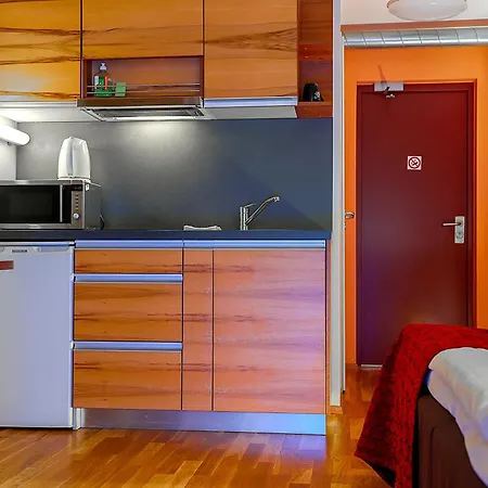 호텔 Rakendusliku Kolledzi 타르투