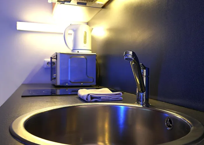 Rakendusliku Kolledzi Hotel 2*