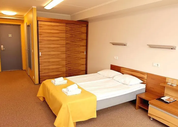 Rakendusliku Kolledzi 2*